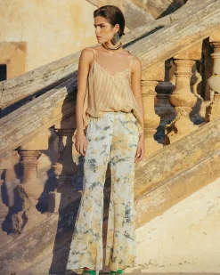 Chemises & Tops><noscript><img width=